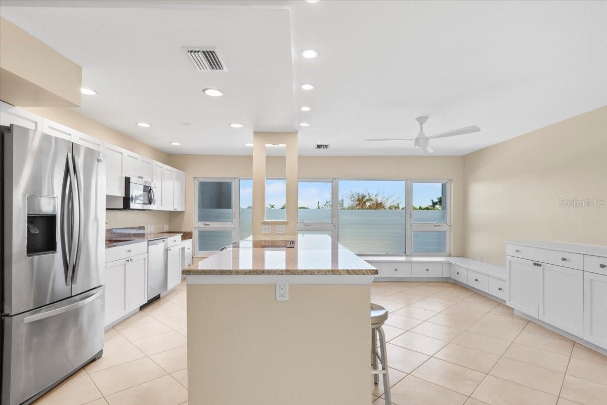 1100 IMPERIAL DR #408