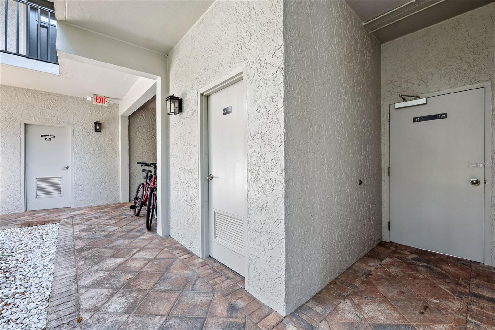 105 4TH AVE NE #418