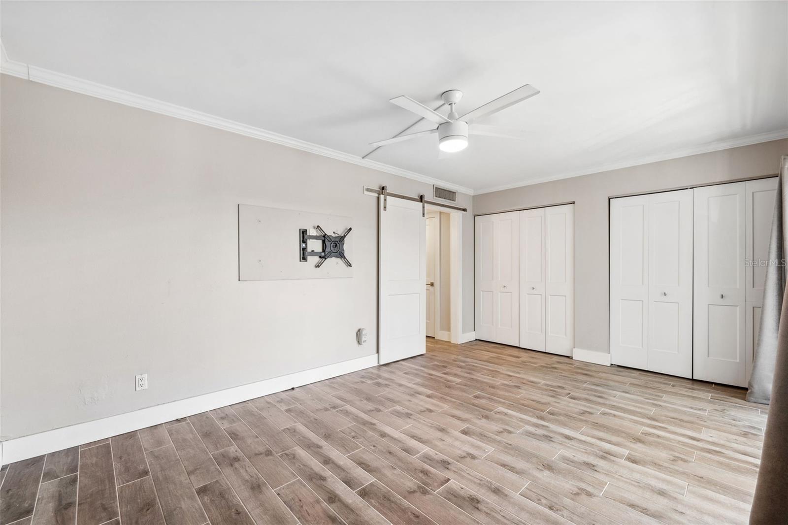 105 4TH AVE NE #418
