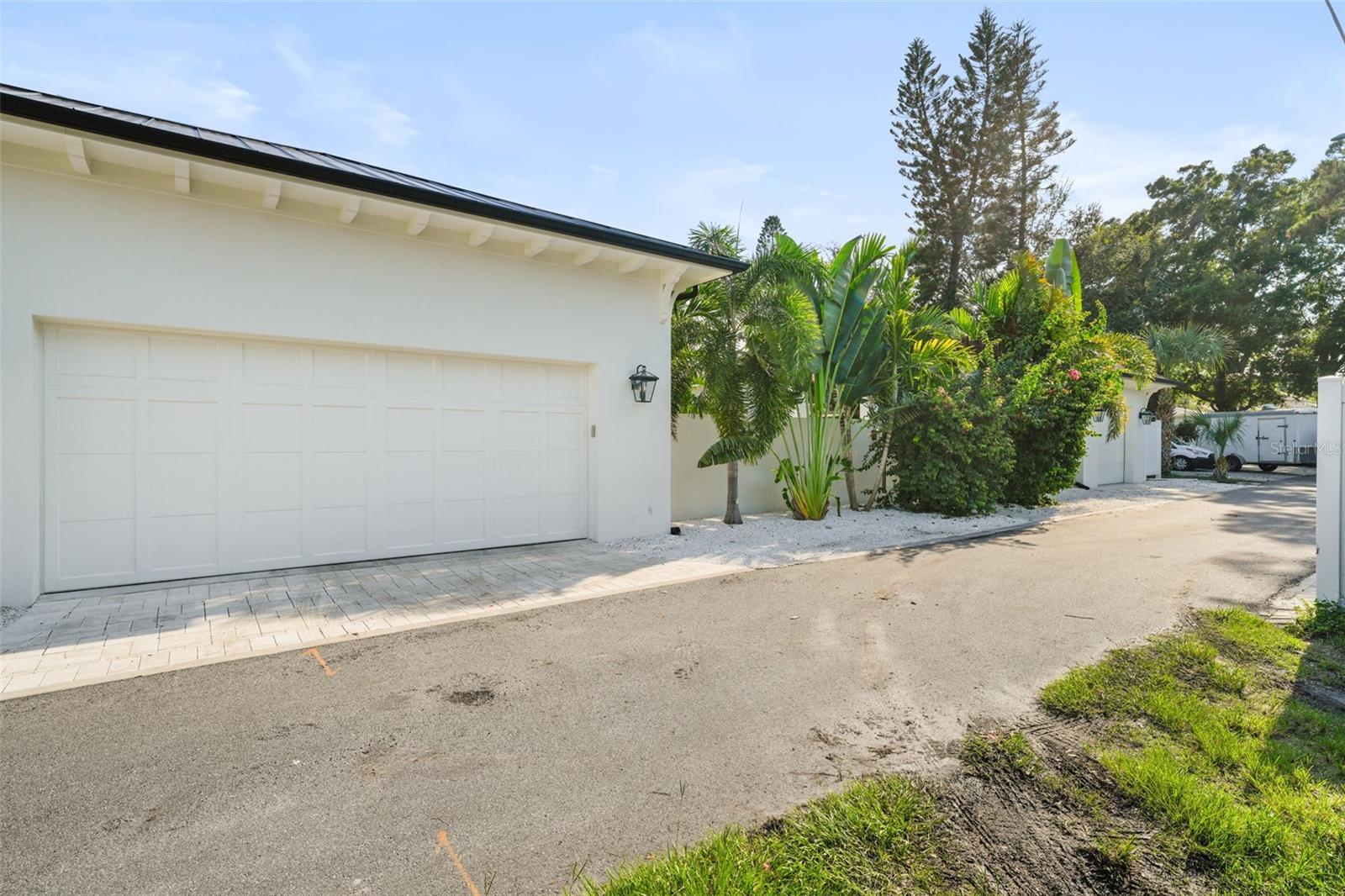 629 35TH AVE N