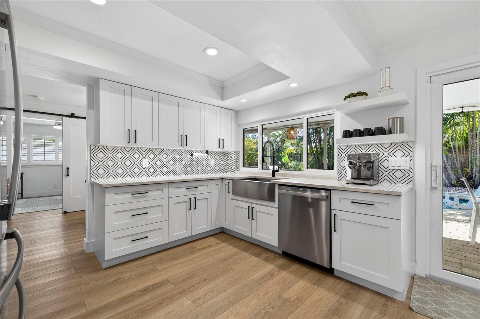 1122 45TH AVE NE