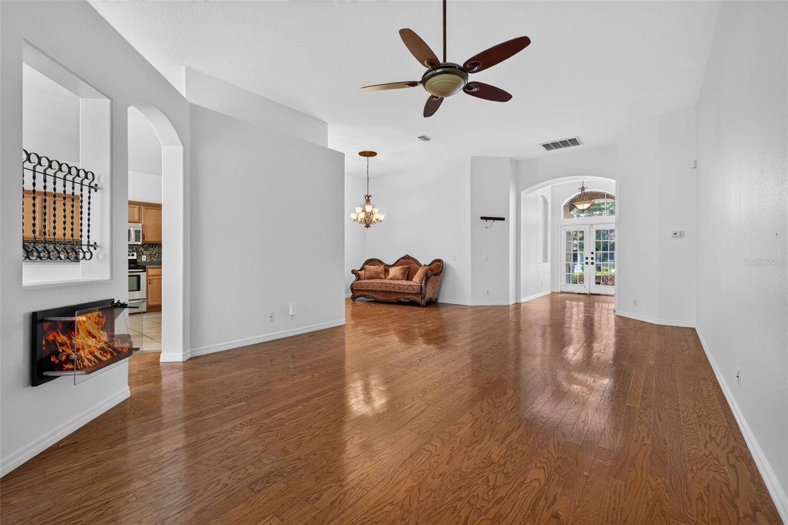 7075 BAYOU WEST PL N