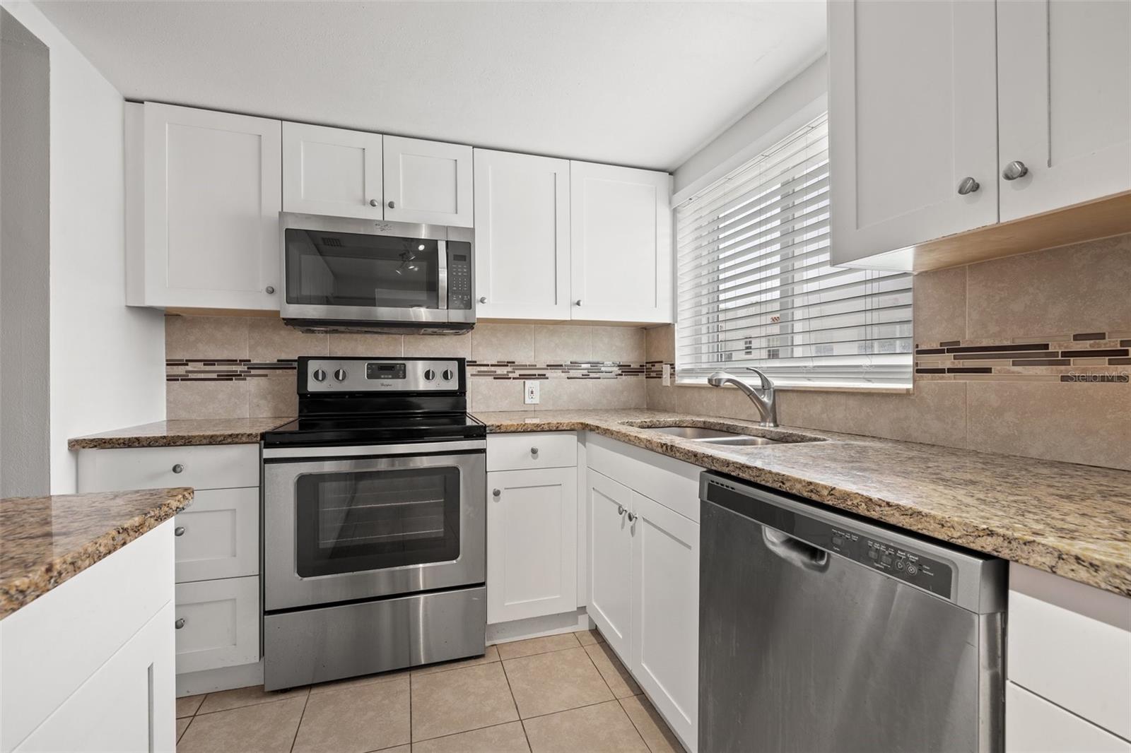 1200 N SHORE DR NE #301