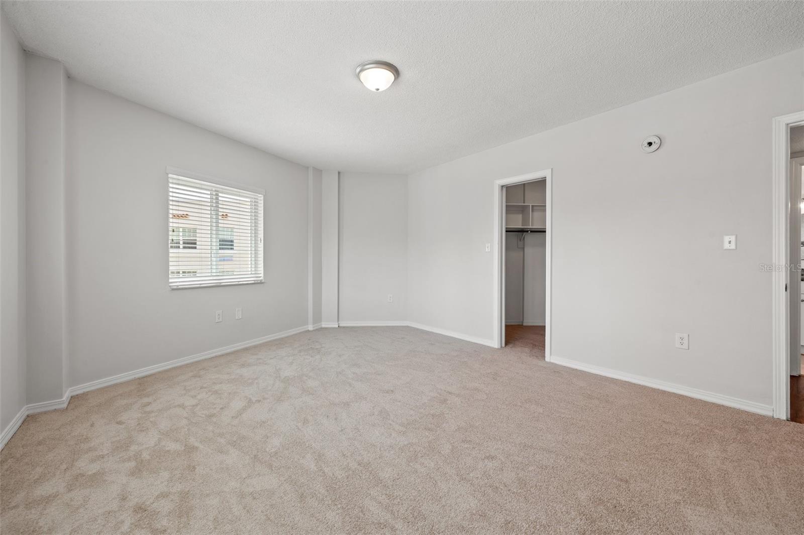 1200 N SHORE DR NE #301