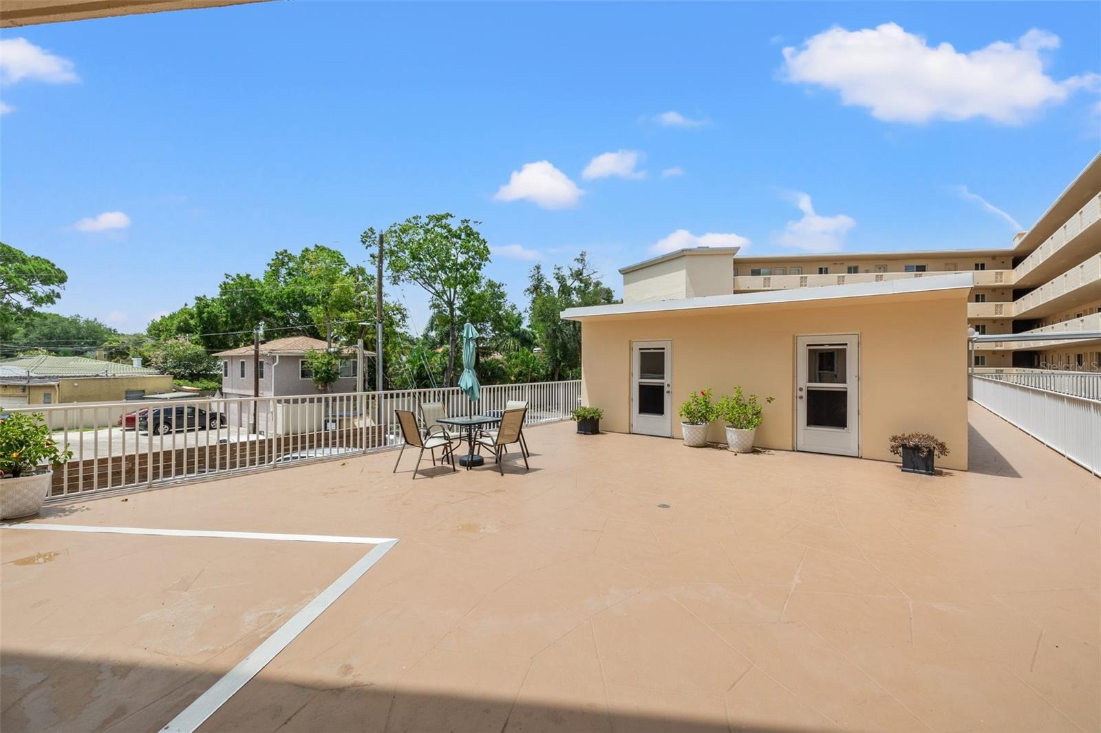 1200 N SHORE DR NE #301