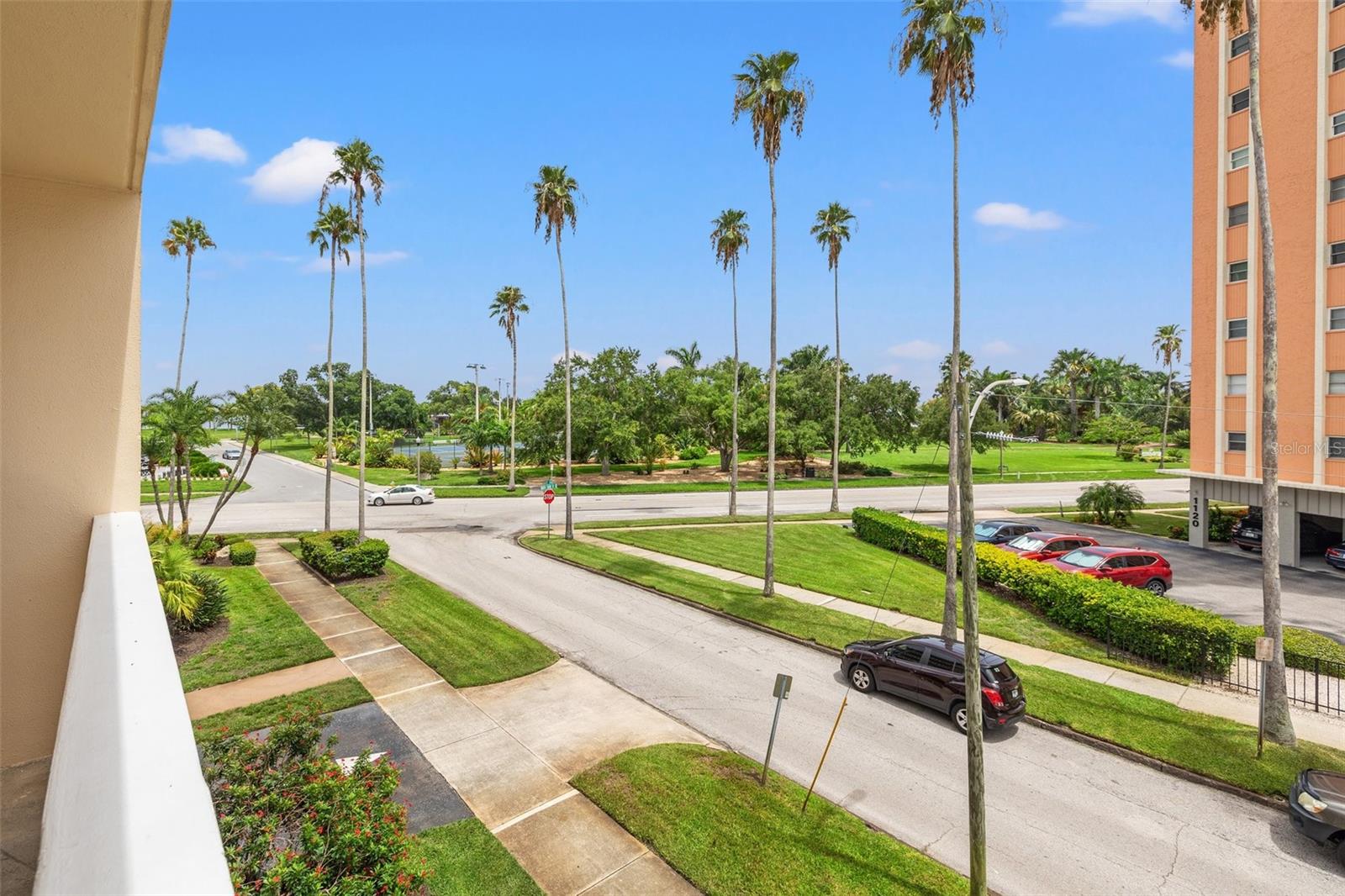 1200 N SHORE DR NE #301