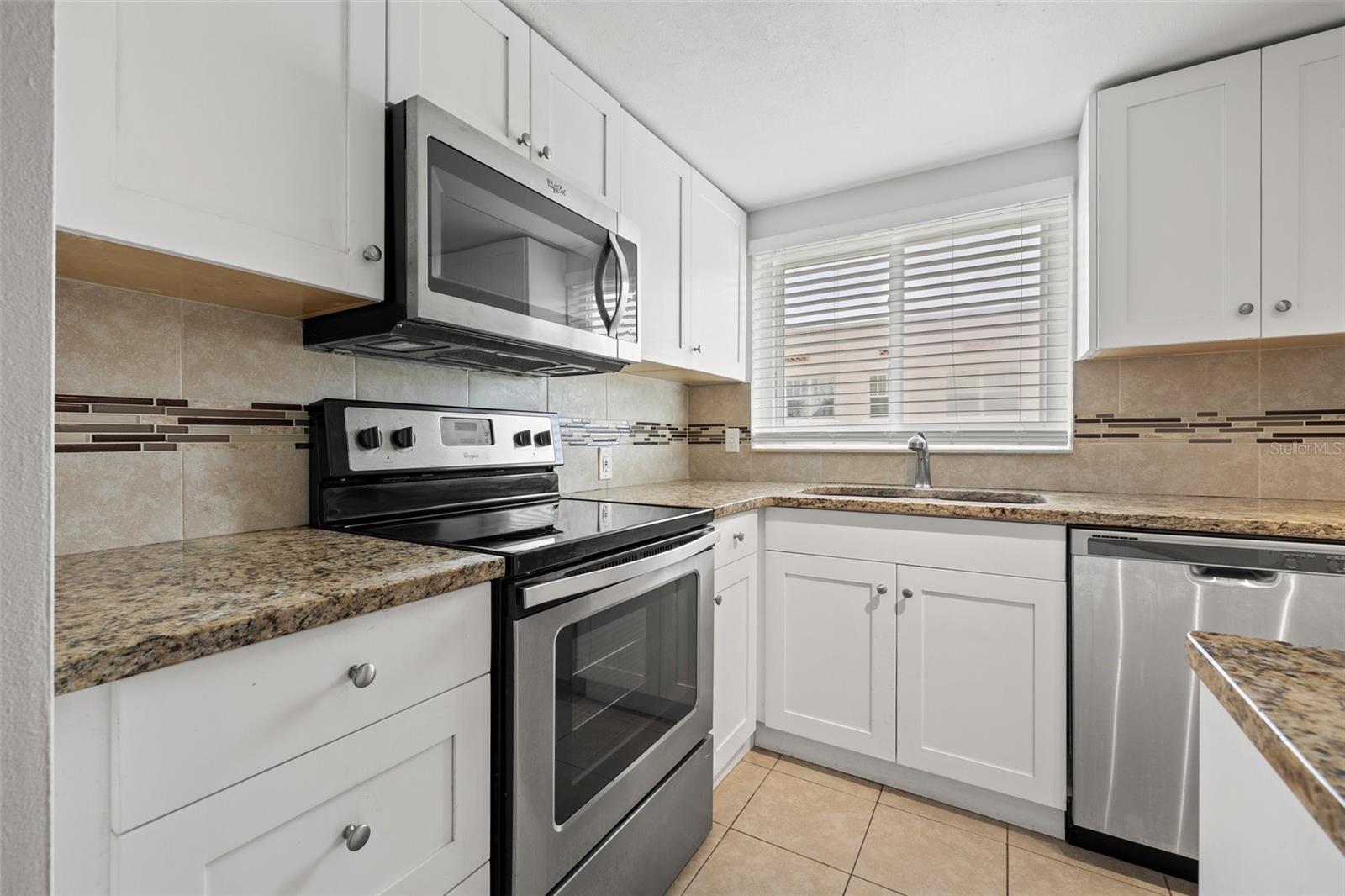 1200 N SHORE DR NE #301