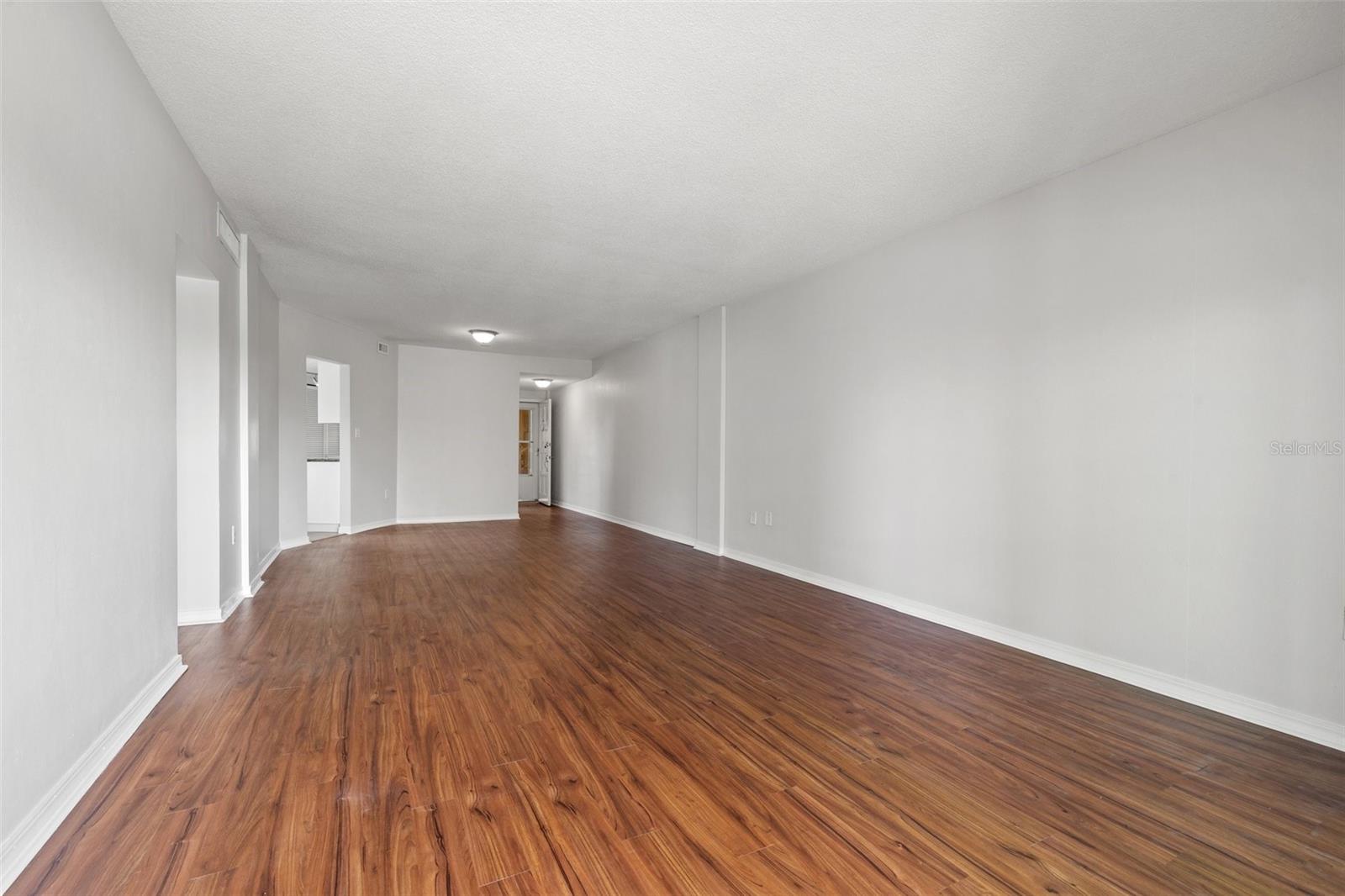 1200 N SHORE DR NE #301