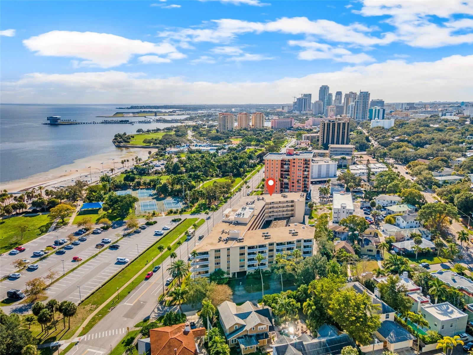 1200 N SHORE DR NE #301