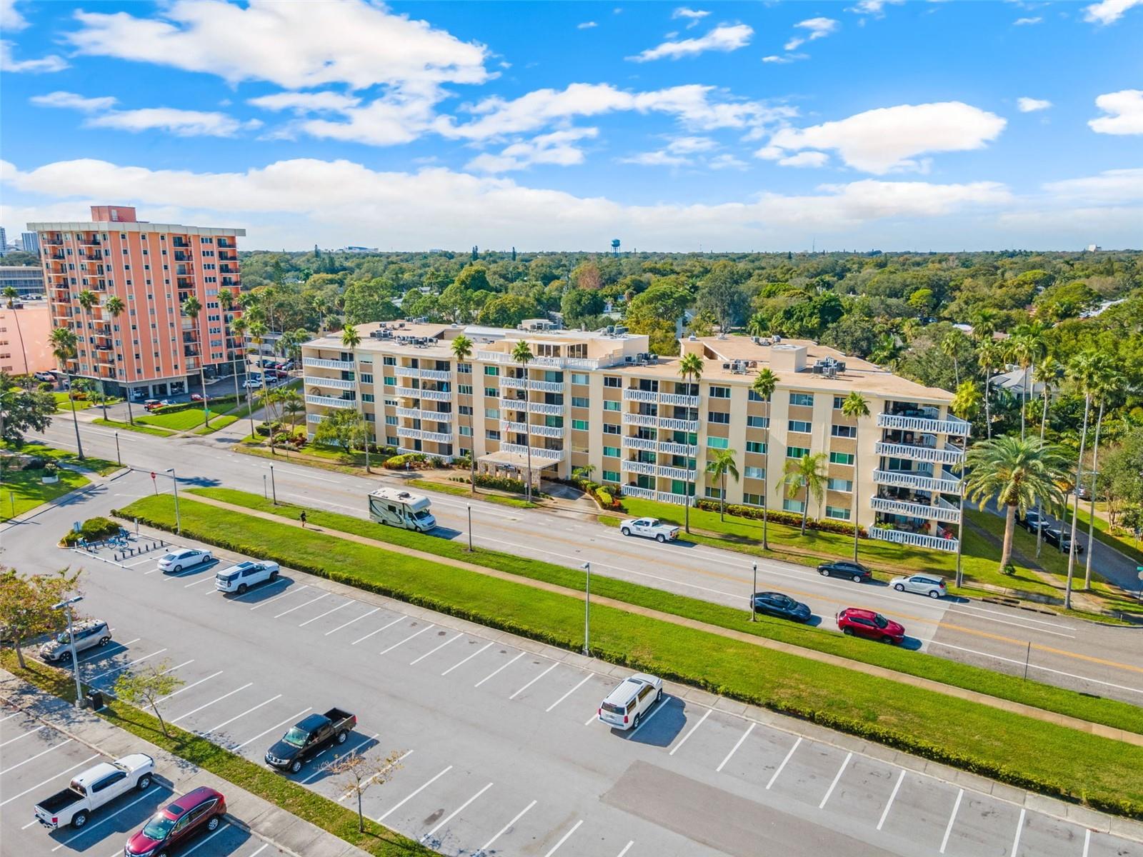 1200 N SHORE DR NE #301