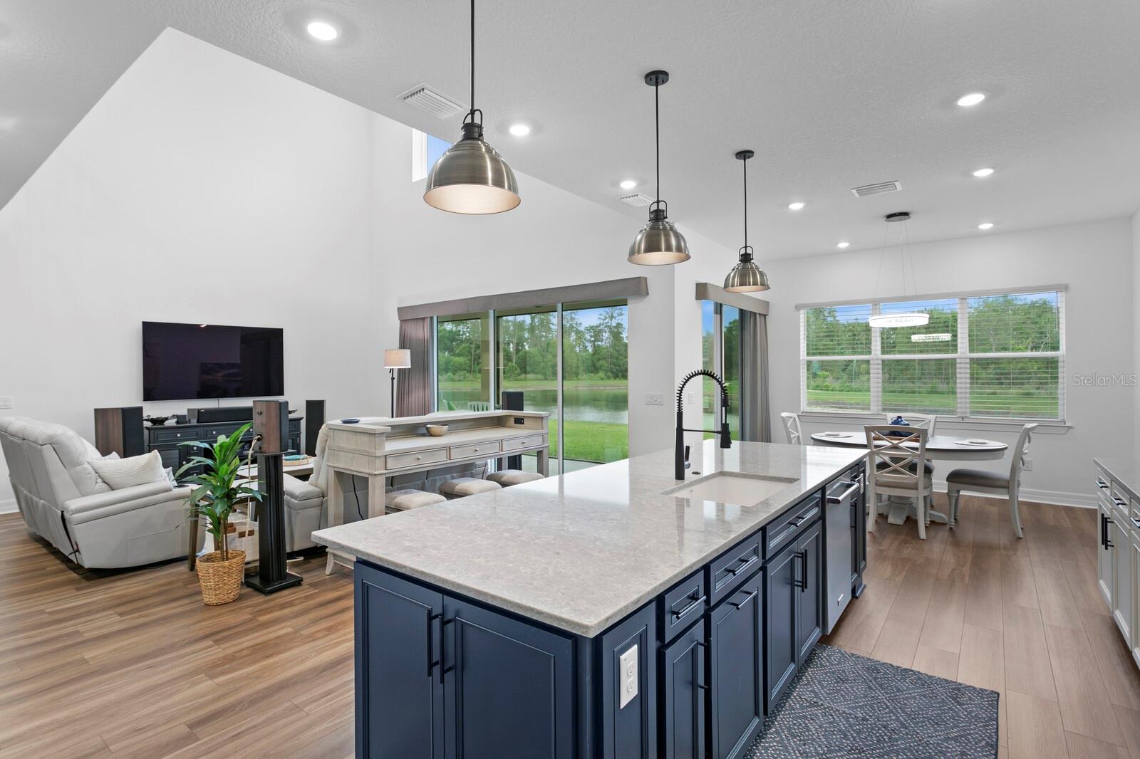 3559 MAPLE BAY LN