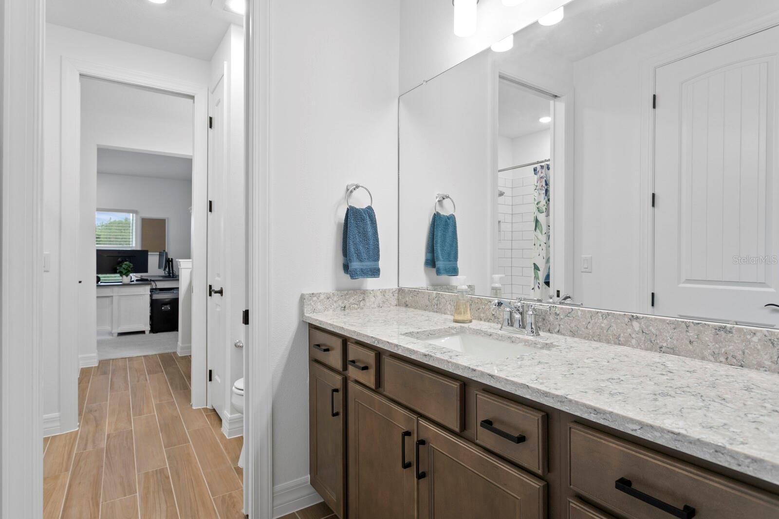 3559 MAPLE BAY LN