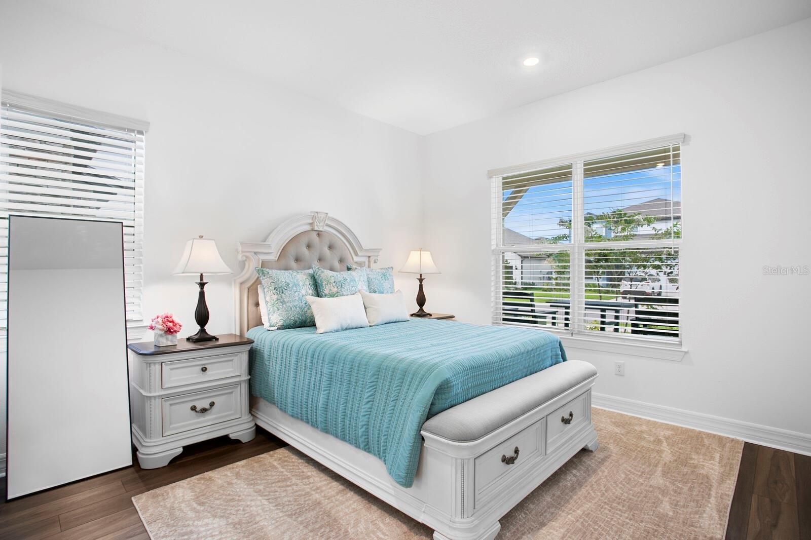 3559 MAPLE BAY LN