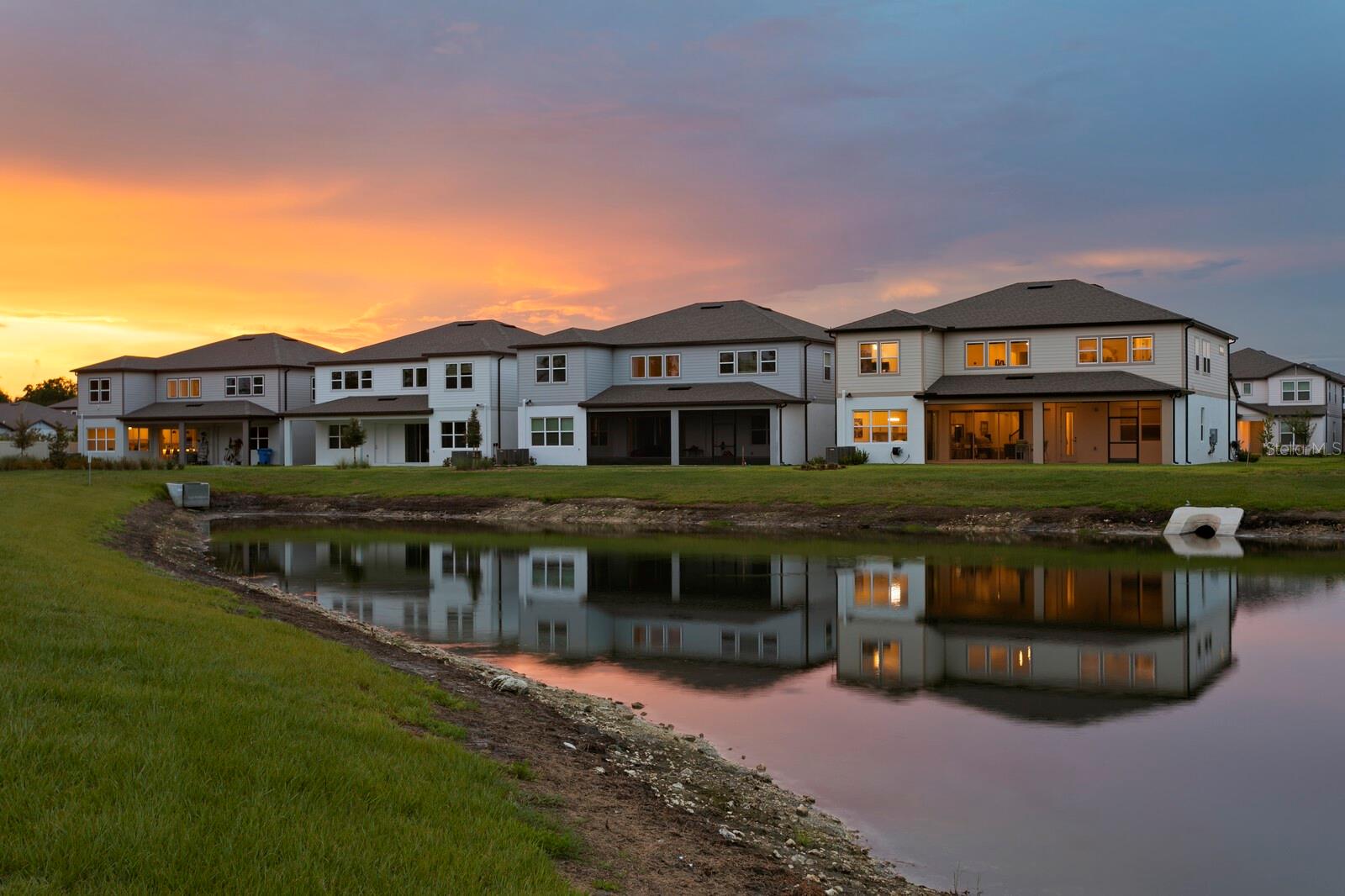 3559 MAPLE BAY LN