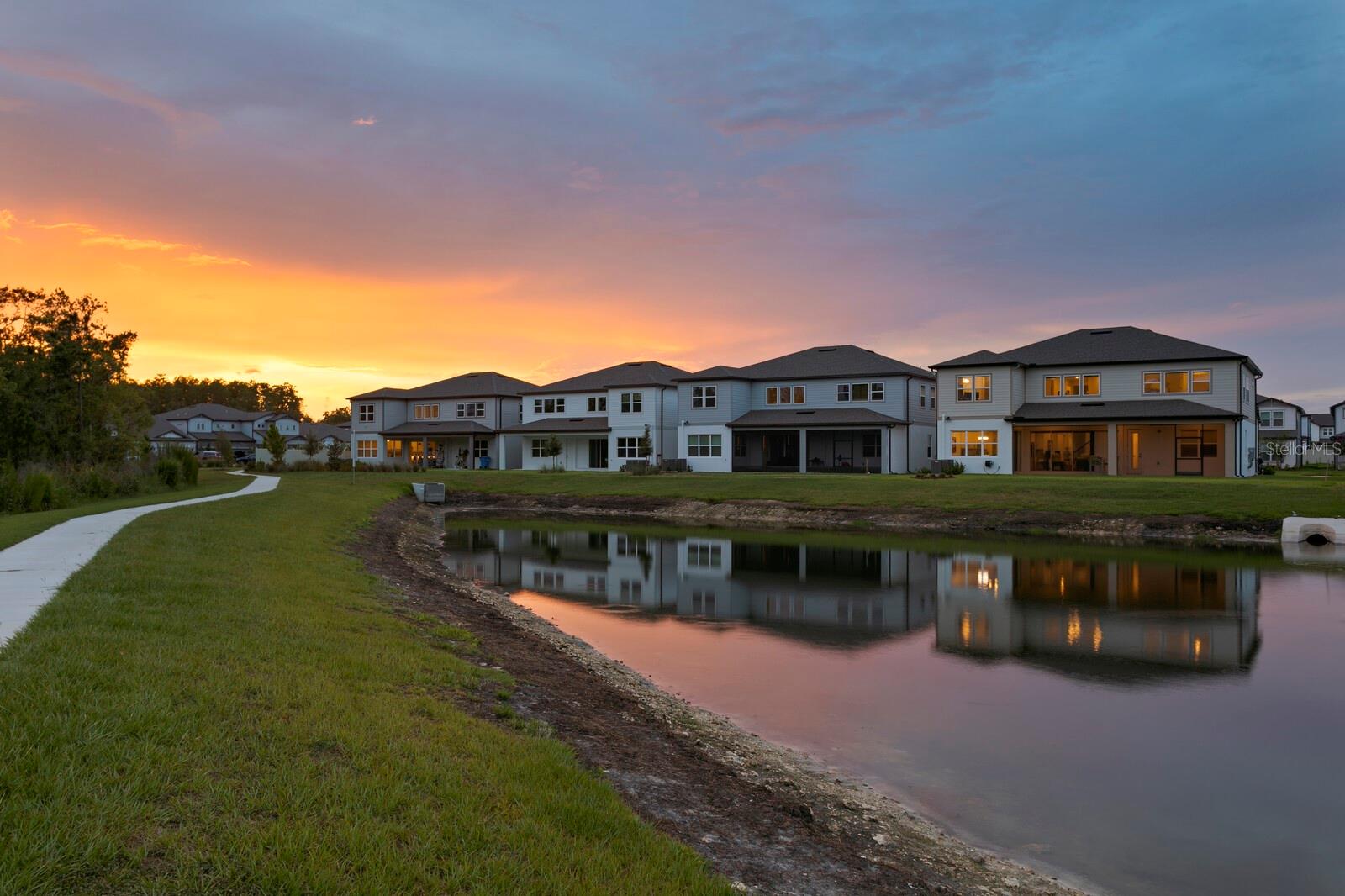 3559 MAPLE BAY LN