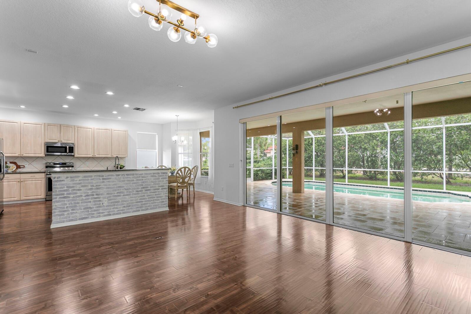 10411 CANARY ISLE DR