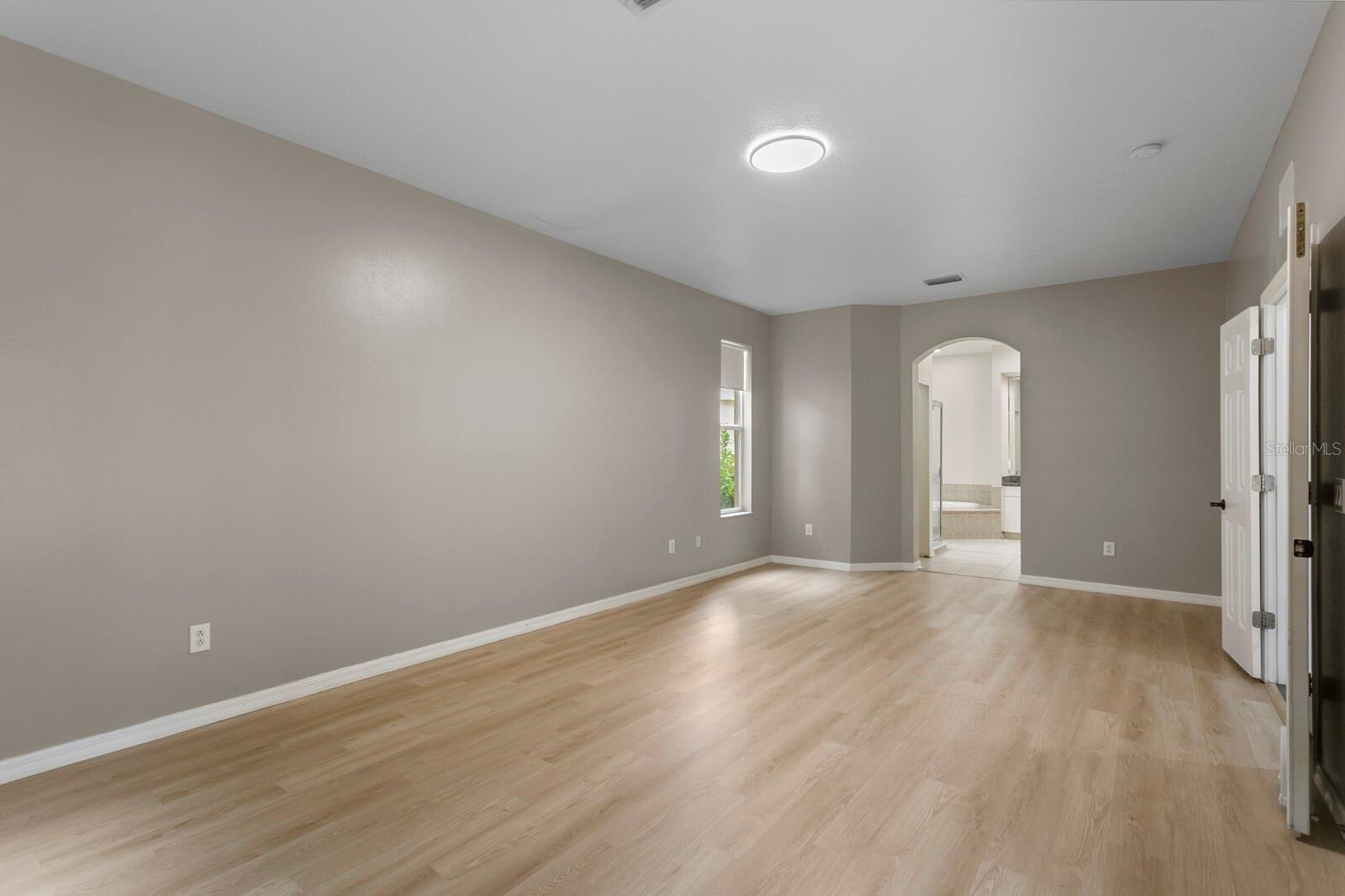 10411 CANARY ISLE DR