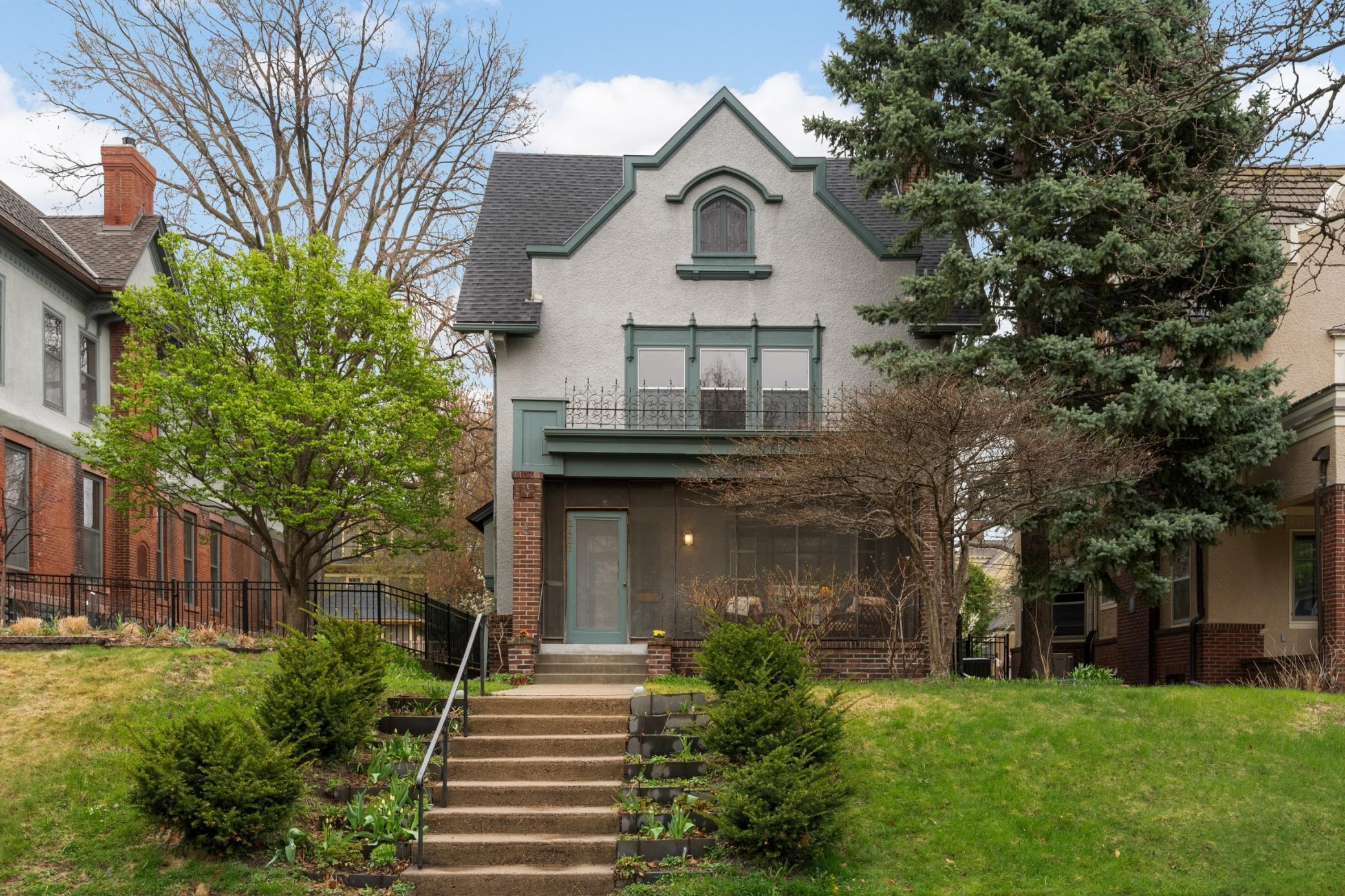 2421 Irving Avenue S