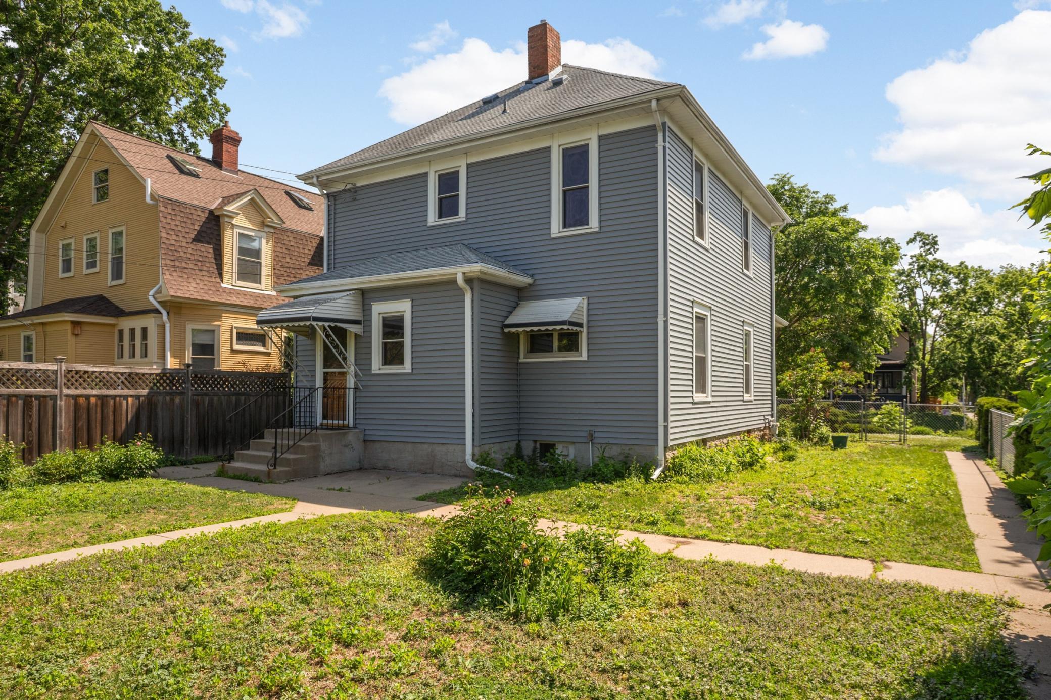3148 Dupont Avenue S