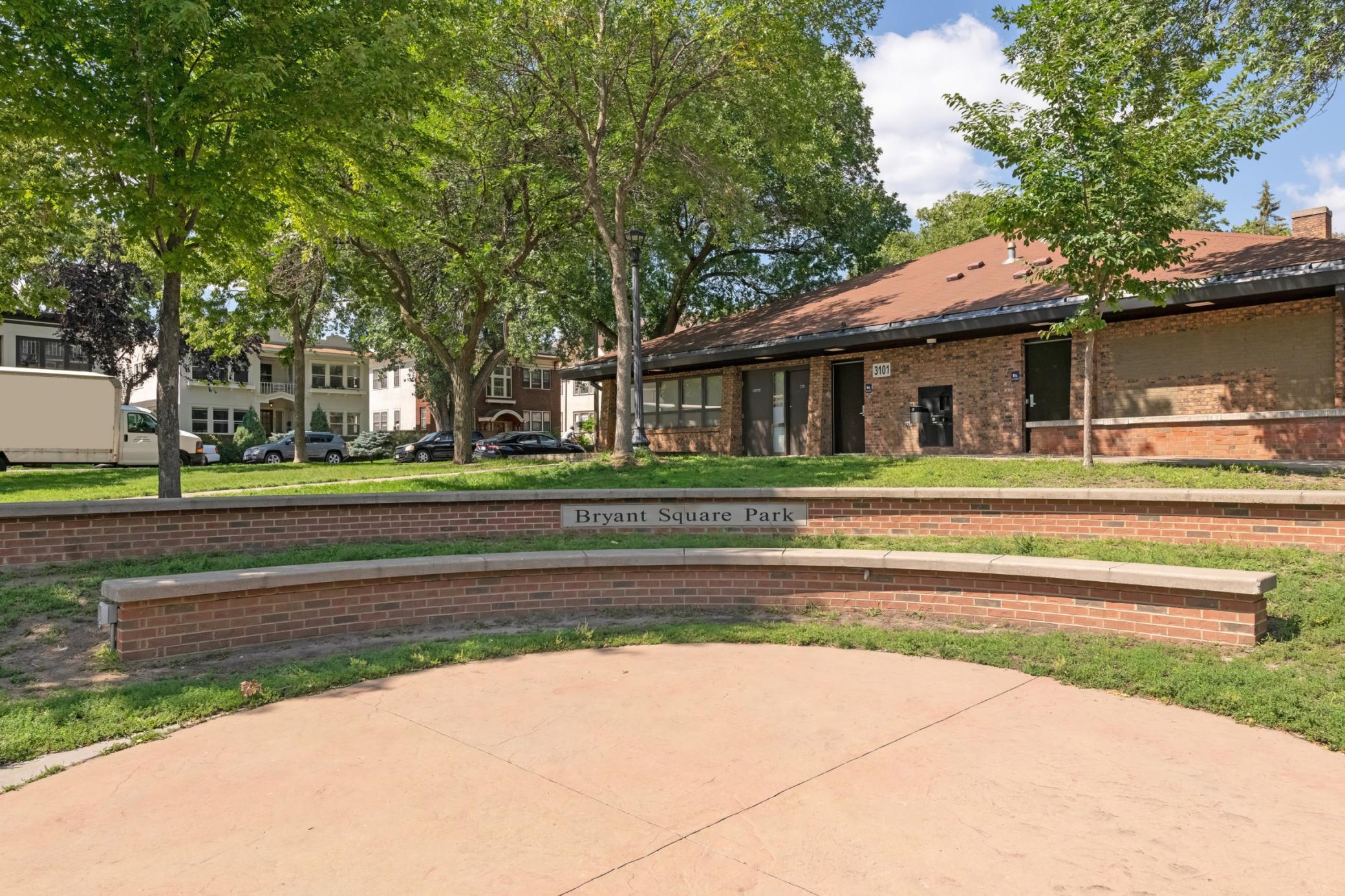 3148 Dupont Avenue S