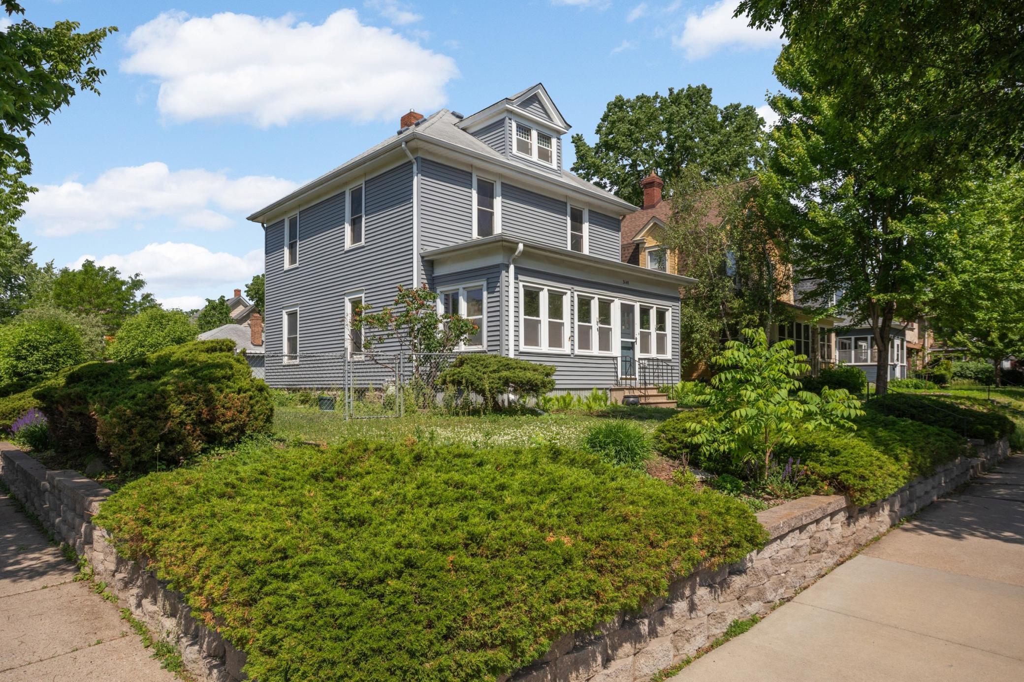 3148 Dupont Avenue S