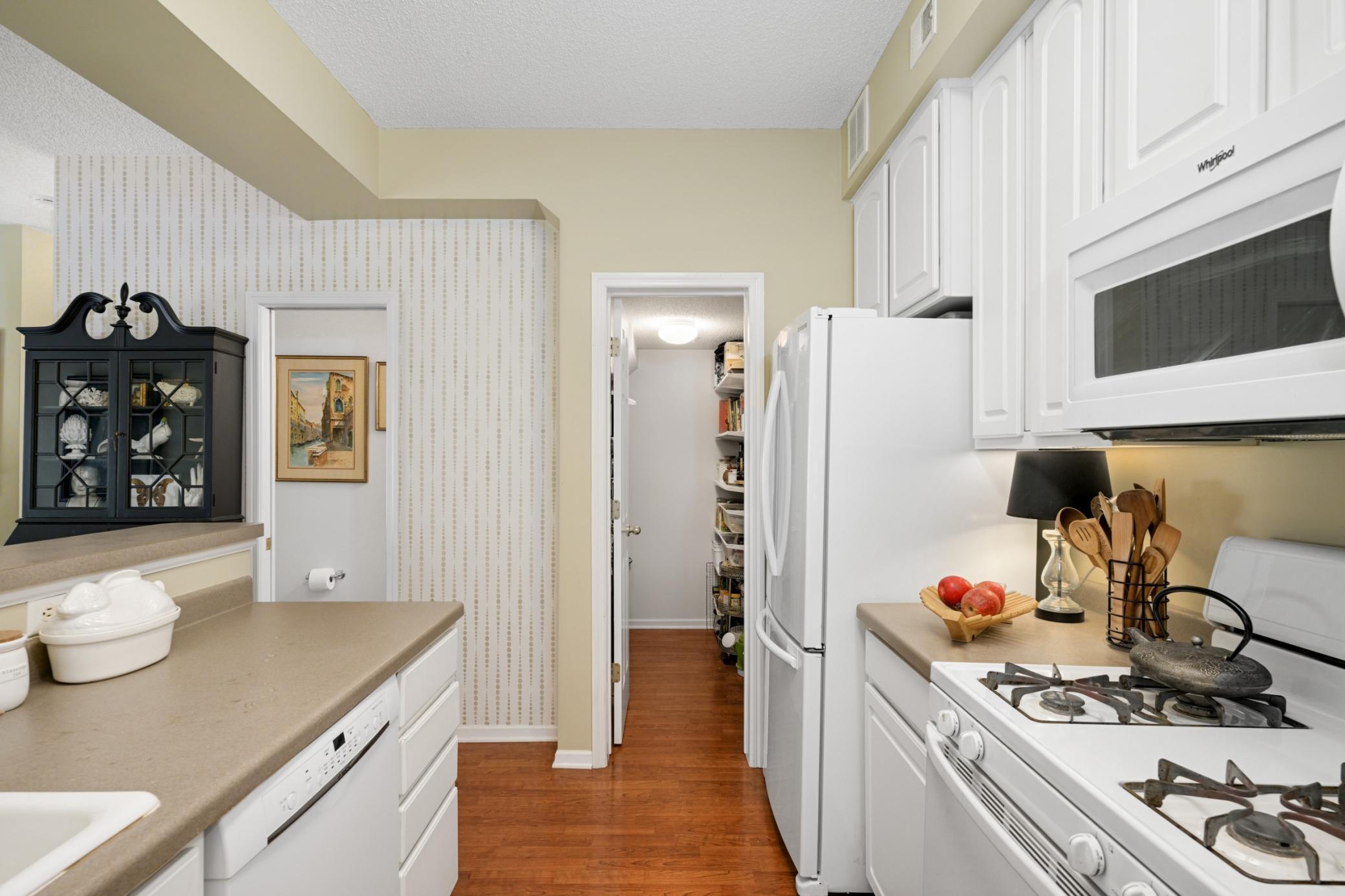 7601 Garfield Avenue Unit: 101