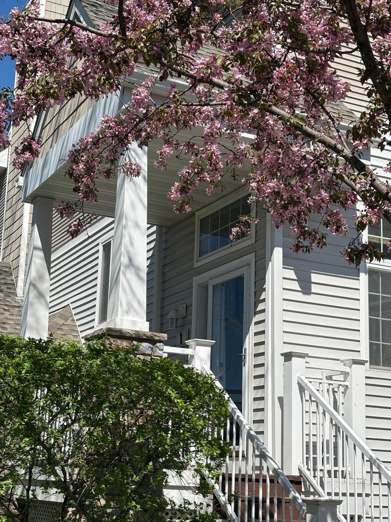 7601 Garfield Avenue Unit: 101