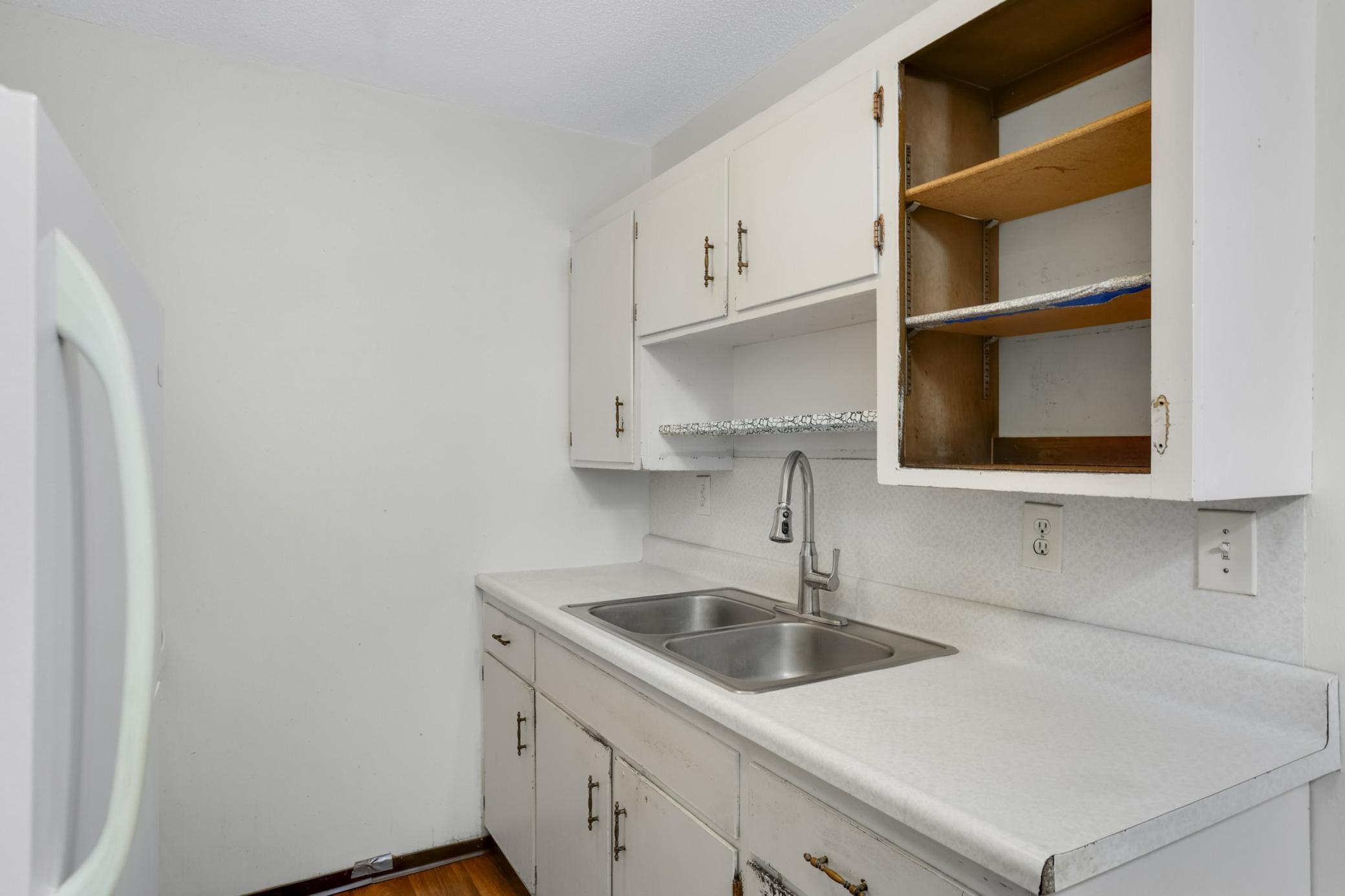 2446 Aldrich Avenue S Unit: 107