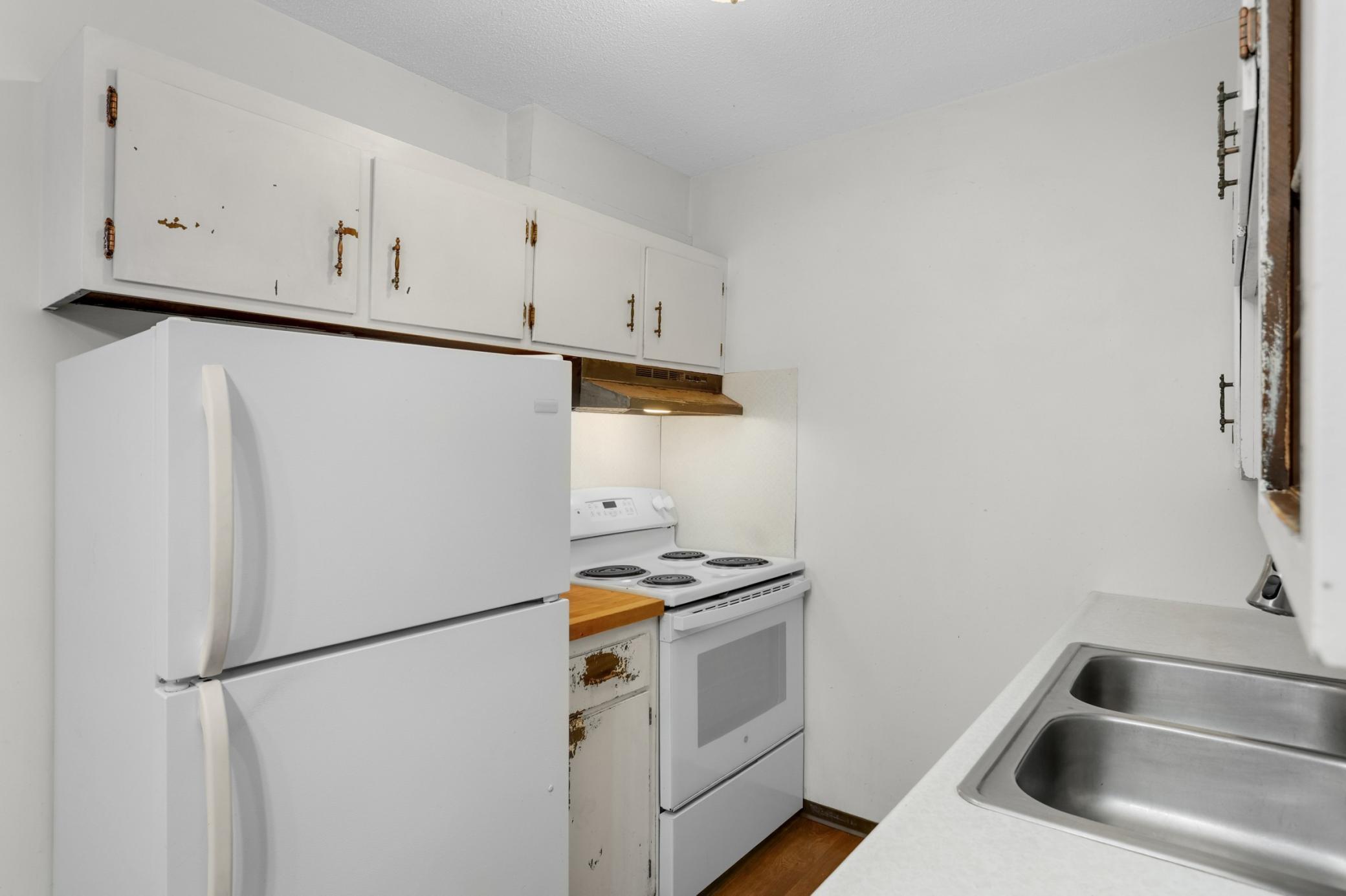 2446 Aldrich Avenue S Unit: 107