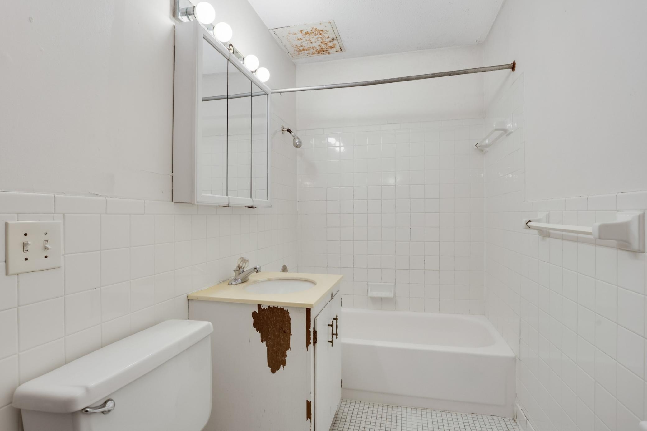 2446 Aldrich Avenue S Unit: 107