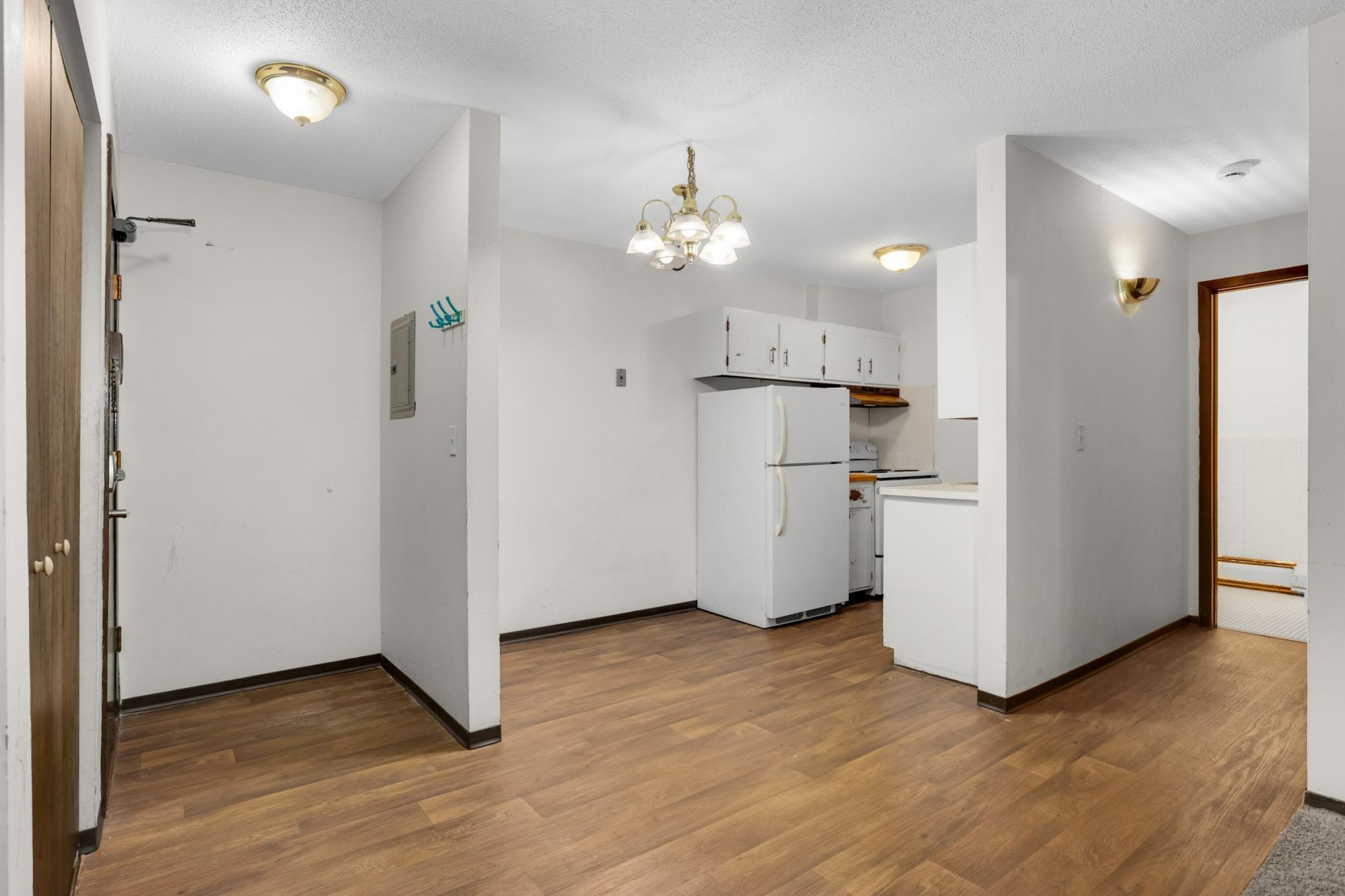 2446 Aldrich Avenue S Unit: 107