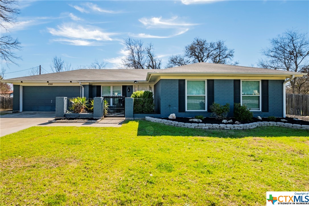 2305 Veterans Ave Avenue