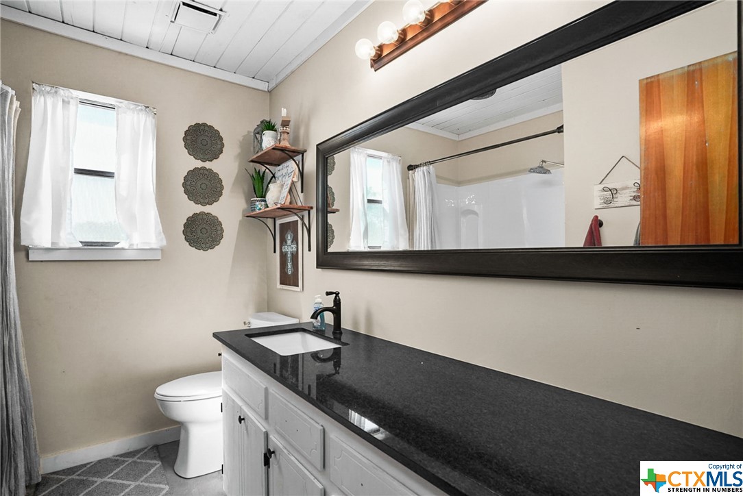 276 Mockingbird Lane