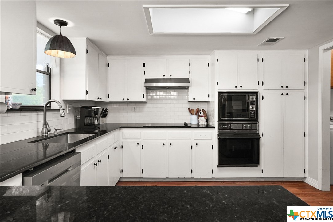 276 Mockingbird Lane