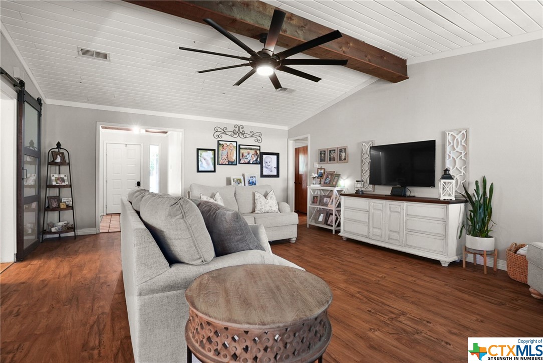 276 Mockingbird Lane