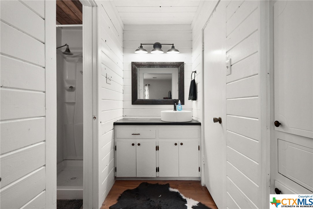 276 Mockingbird Lane