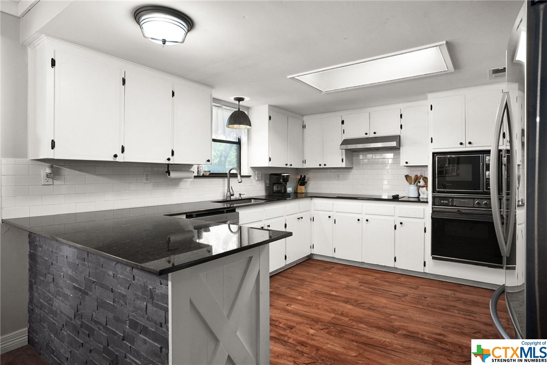 276 Mockingbird Lane