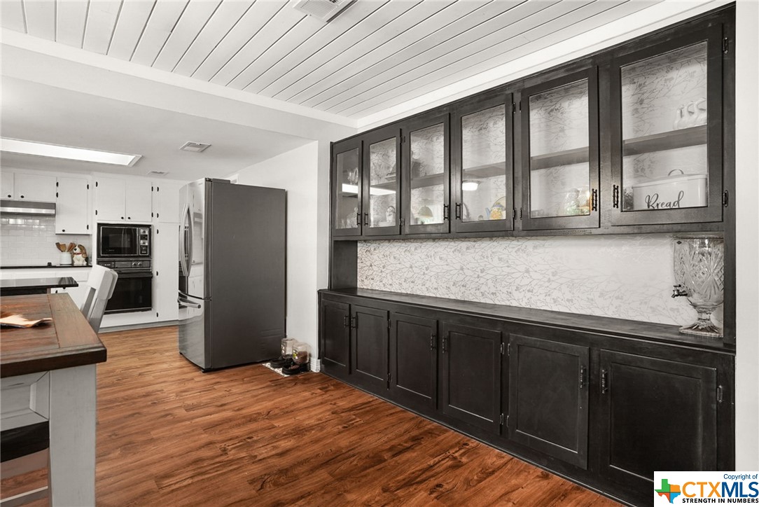 276 Mockingbird Lane