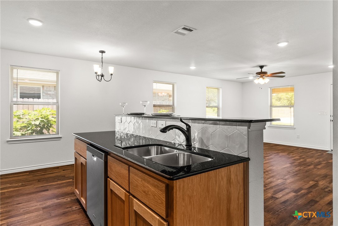 905 Blane Circle