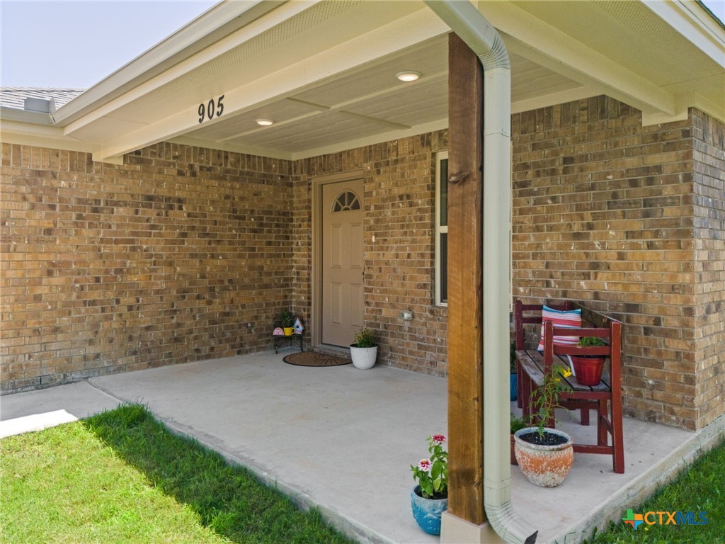 905 Blane Circle