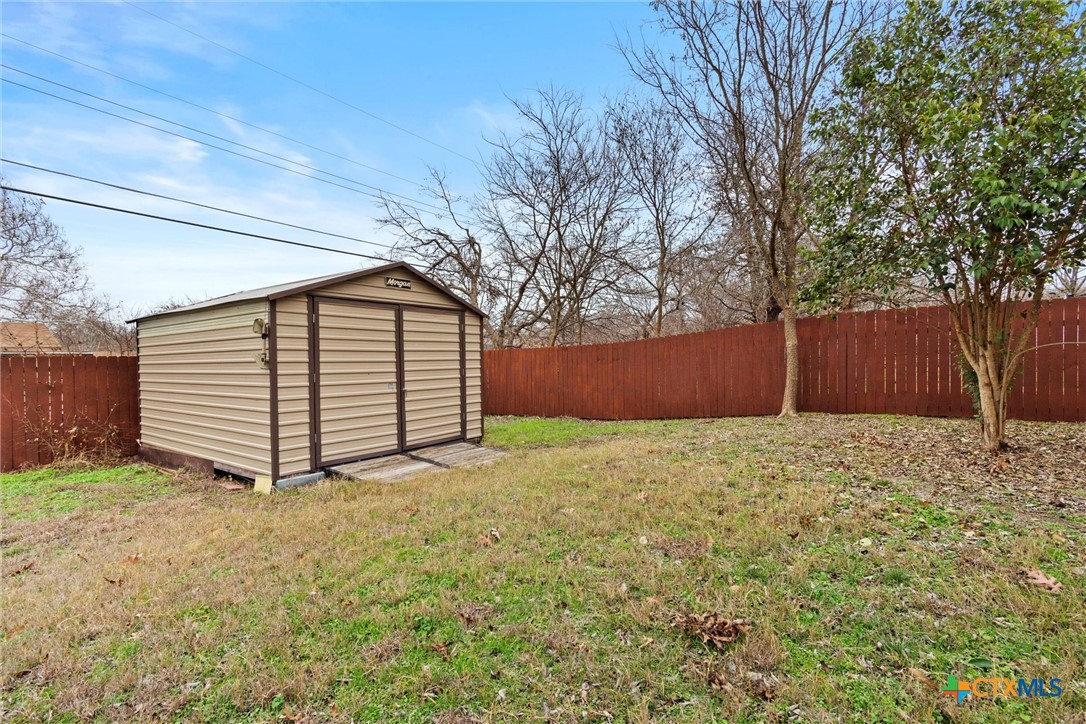 611 S 15th