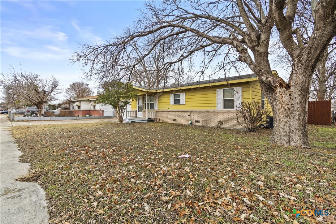 611 S 15th