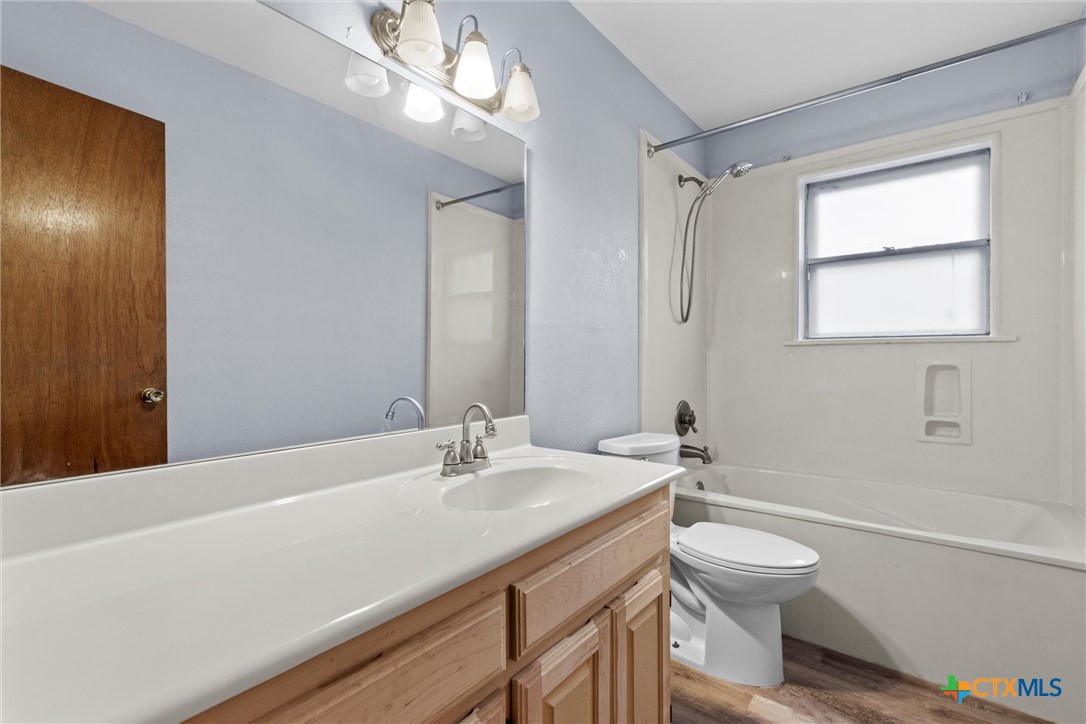 611 S 15th