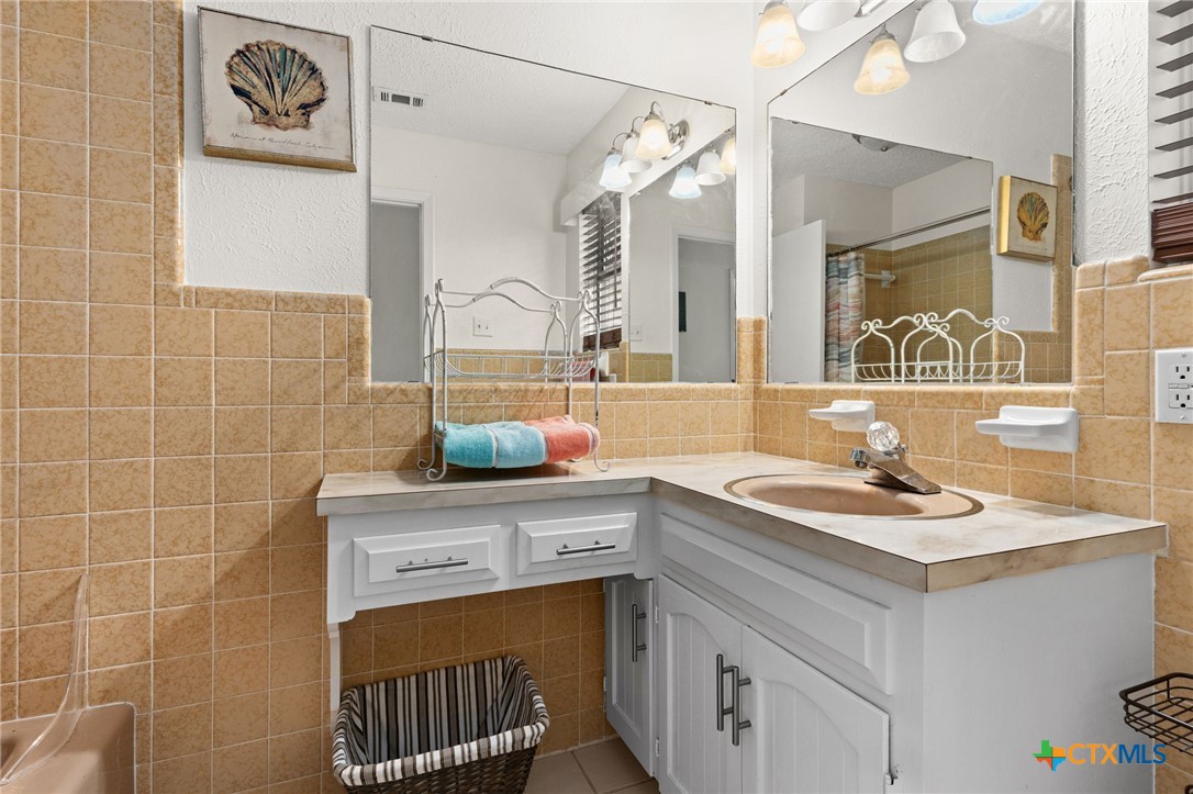 583 County Road 4744