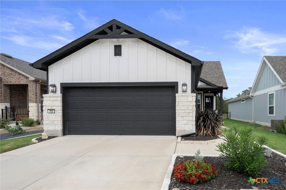 103 Winterhorse Cove