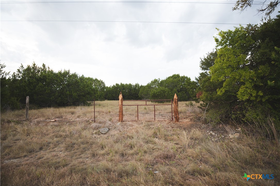 5865 County Road 2600