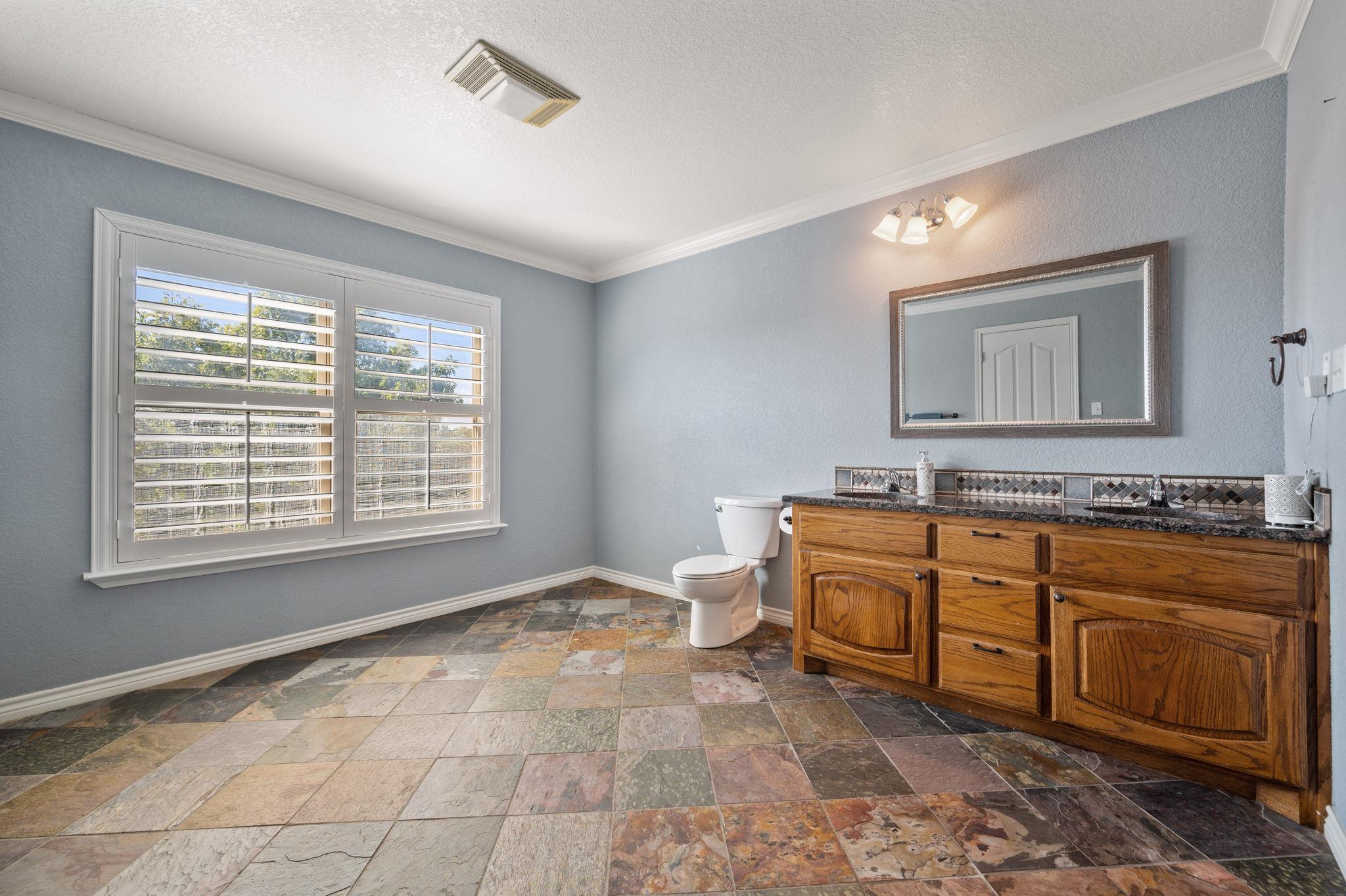 2804 County Road 1045