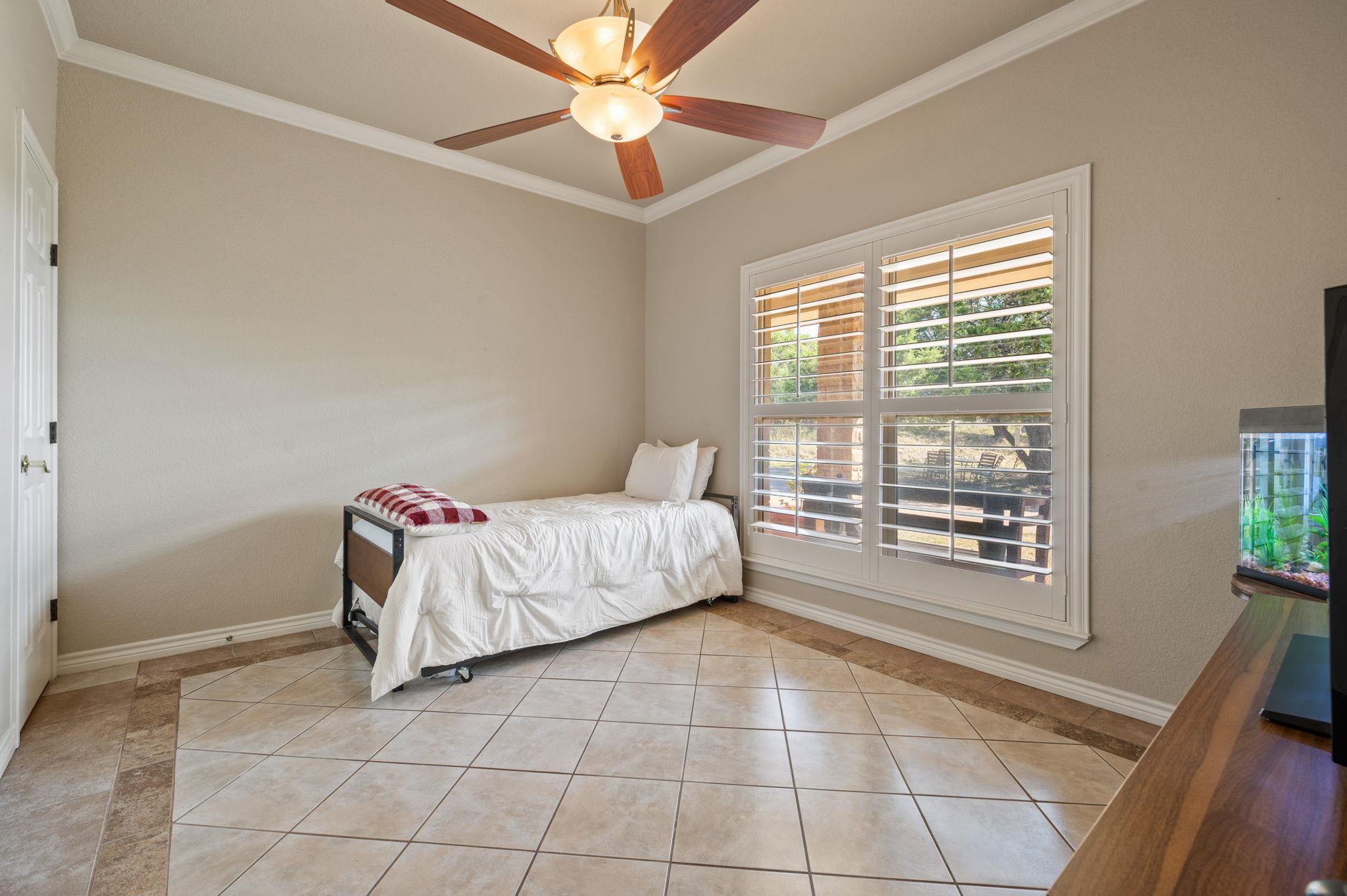 2804 County Road 1045