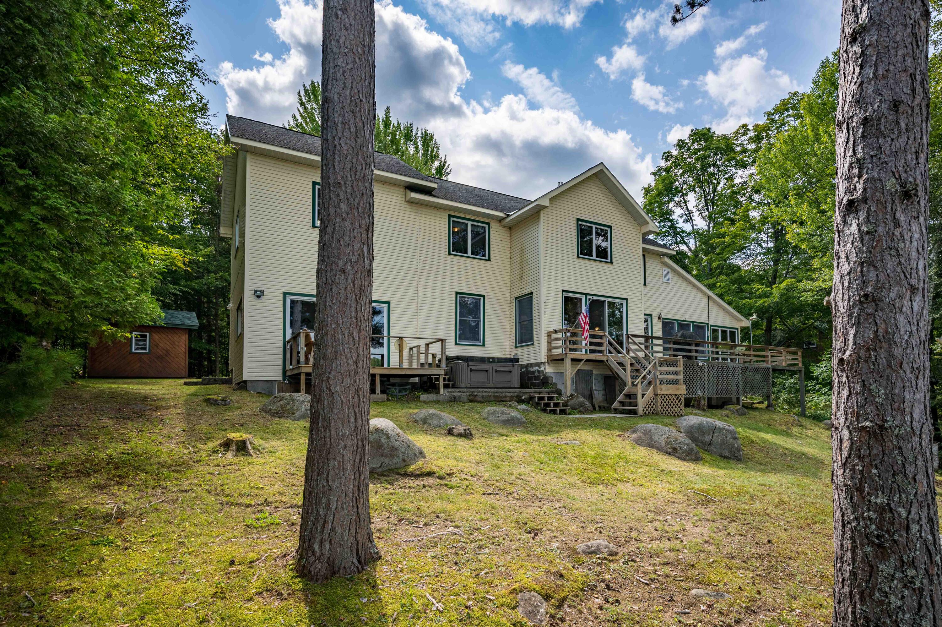 885 Deerland Road
