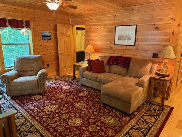 583 Uncas Road